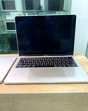 Apple MacBook Air Laptops thumbnail 3